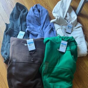 NIKE BUNDLE- women- medium